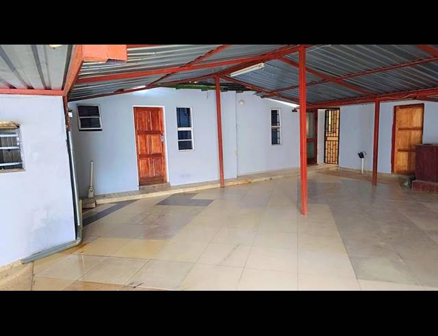 BUSINESS FOR SALE IN YEOVILLE
